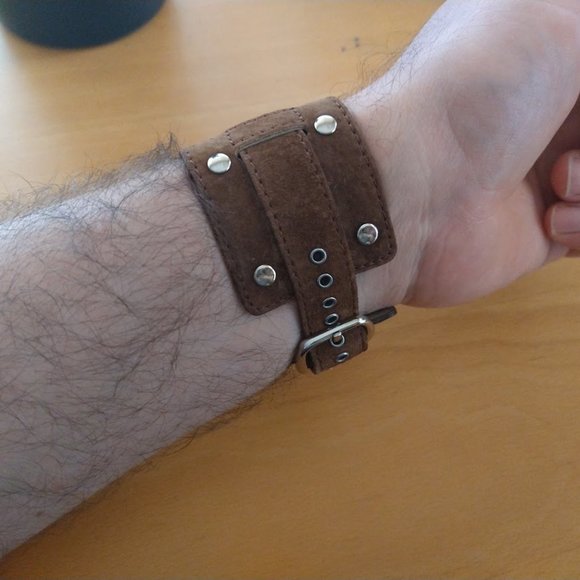 Wilson's Leather Cuff Watch - Picture 7 of 7